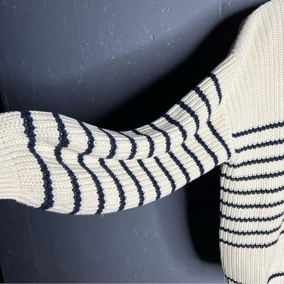 Zara Striped Cream Women's Sweater in size Small - Picture 4 of 9